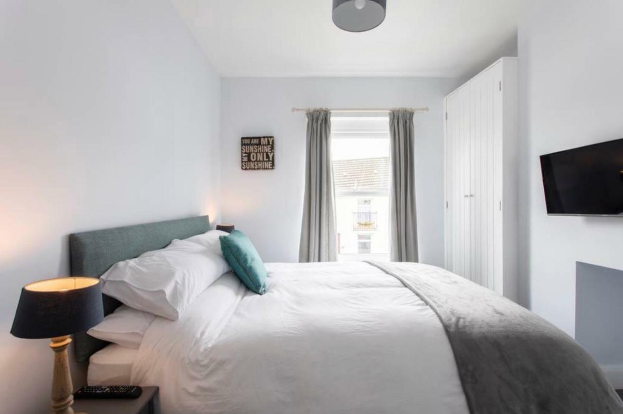 Beautiful Two Bed Mumbles Flat - With Parking Space Dış mekan fotoğraf